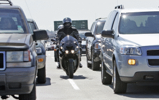 Беспилотные автомобили признали опасными для мотоциклистов